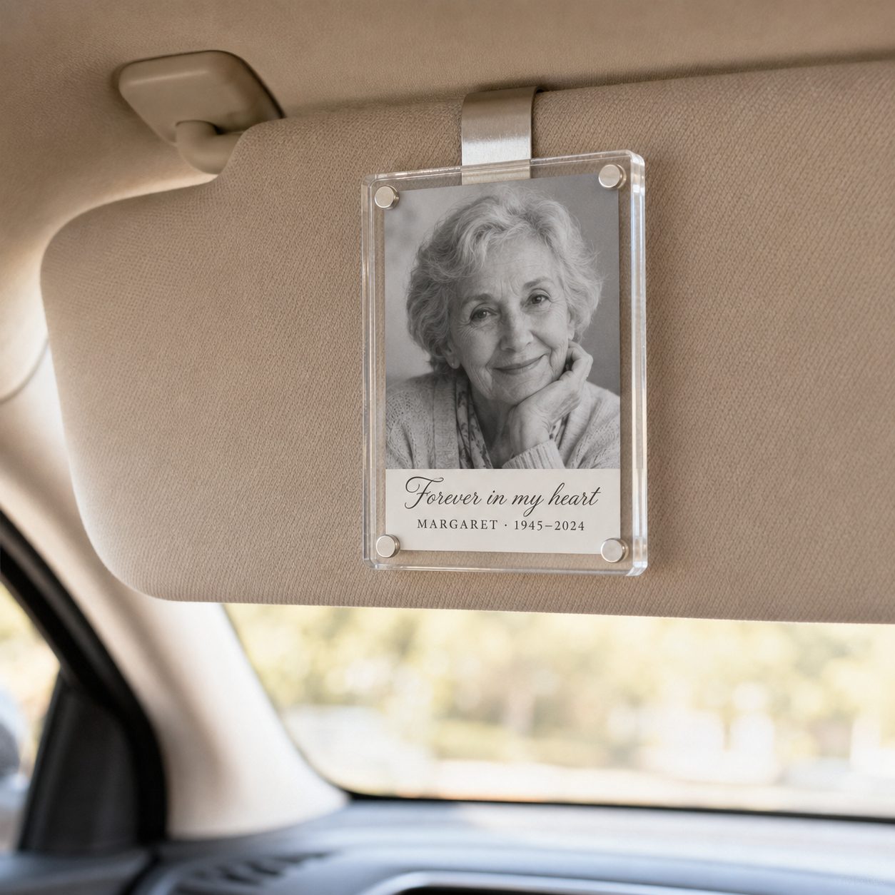 Acrylic photo frame attached to a car visor, manufacturer example